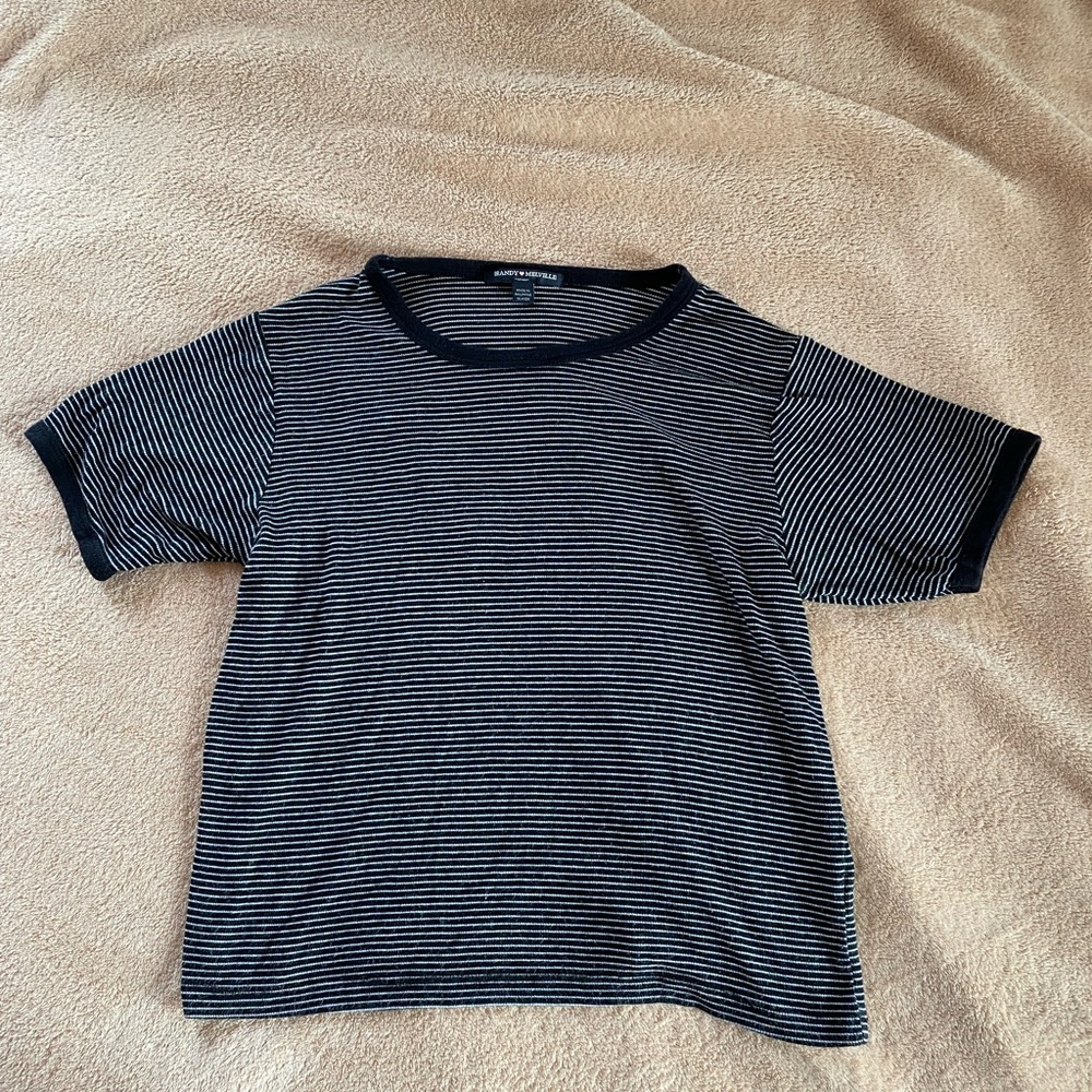 Brandy Melville baby tee